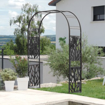 Arche de jardin décor treillage par LOUIS MOULIN